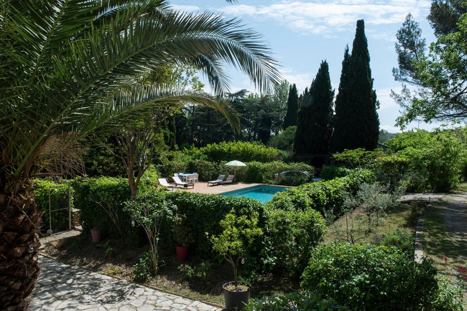 La Villa Plaisance - Maison Et Chambres D Hotes A Proximite De Chateaneuf-Du-Pape Bédarrides Exterior foto